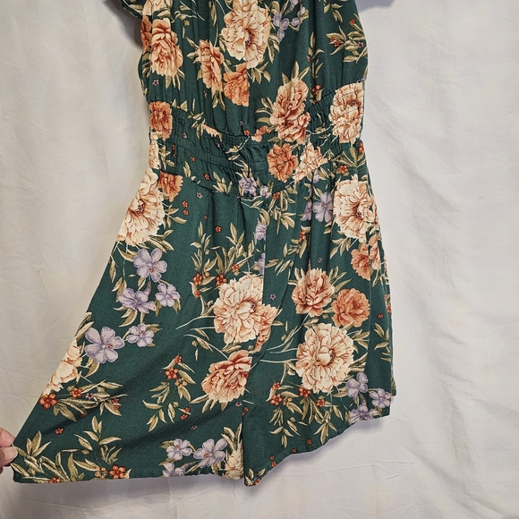 American Eagle Outfitters Floral Green Romper Medium - Picture 2 of 7
